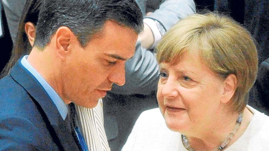 Sánchez aumenta la presión sobre el PP y Cs, que insisten en negar la abstención