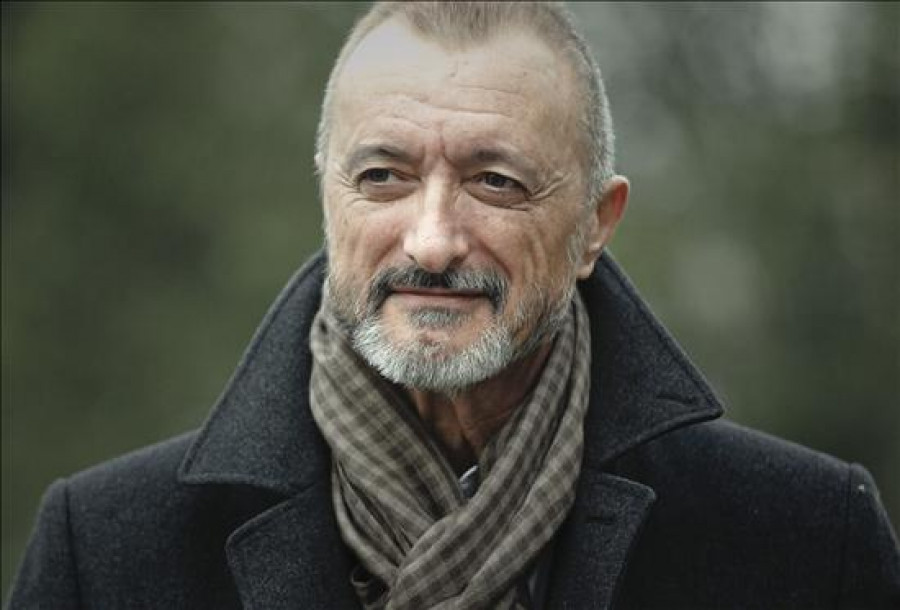 Arturo Pérez-Reverte va a enfriar su relación con Twitter