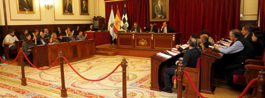 El popular José Pedrouzo se incorpora en el pleno a la corporación municipal