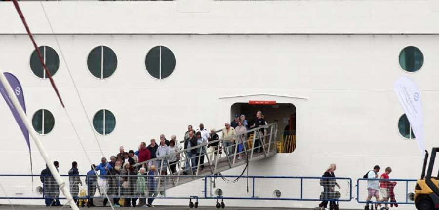 A Coruña liderará en 2017 el sector de cruceros desde Lisboa hasta Francia