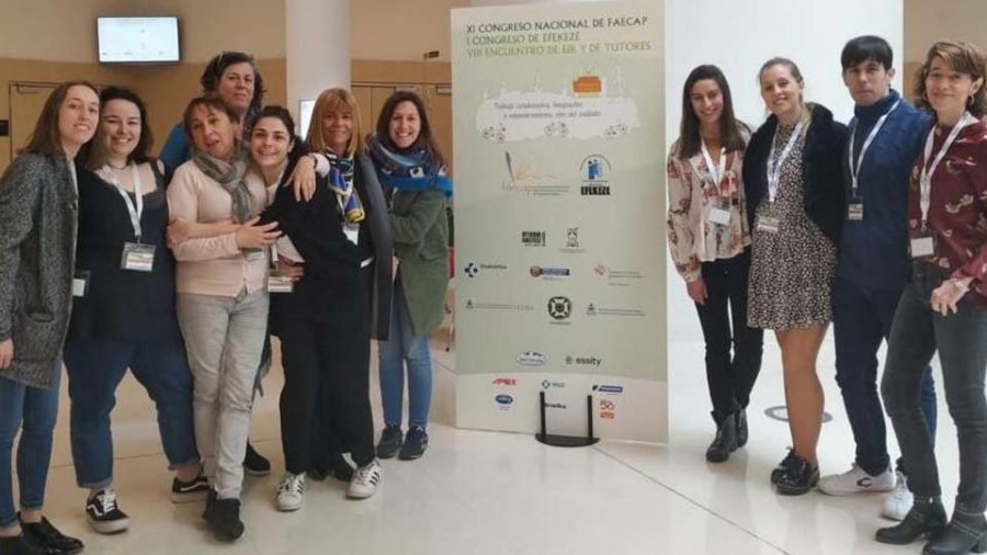 Enfermeras del Área Sanitaria de Ferrol reciben un premio en un congreso nacional