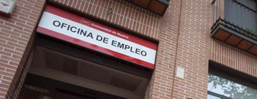 Más de 20.000 personas salieron de Galicia en busca de empleo desde 2010