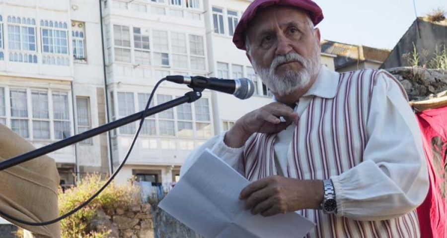 El barrio de Ferrol Vello se llena de gente en su regreso a la época medieval