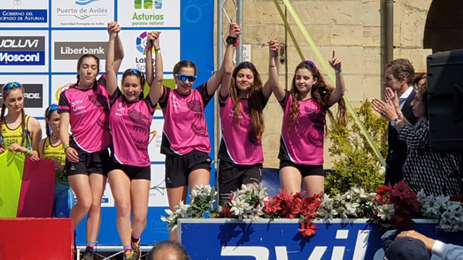 Tres bronces y permanencia para el Náutico de Narón