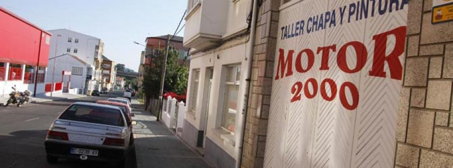 El juez da la razón al titular de un taller de Neda denunciado por unos vecinos