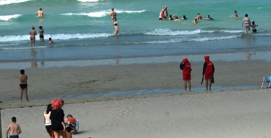 Las playas de Ferrol se convierten en el mayor incentivo turístico durante los meses de verano