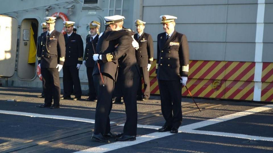 Gonzalo Leira Neira se convierte en el nuevo comandante de la fragata “Almirante Juan de Borbón”