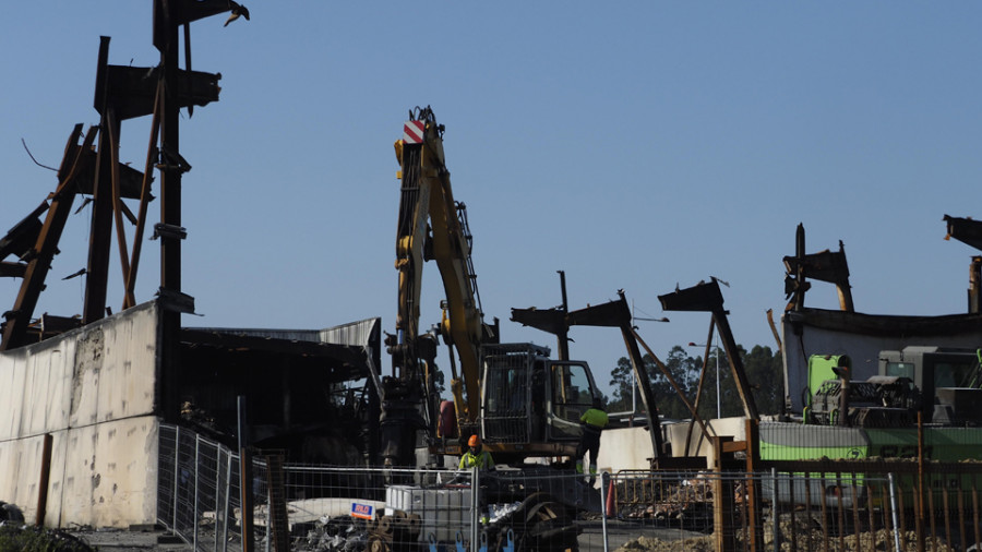 Paydes recoloca a la mayoría de los trabajadores de la nave calcinada