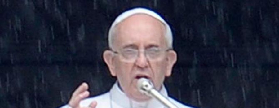El papa dice que la idea de familia de la Iglesia es la unión de hombre-mujer