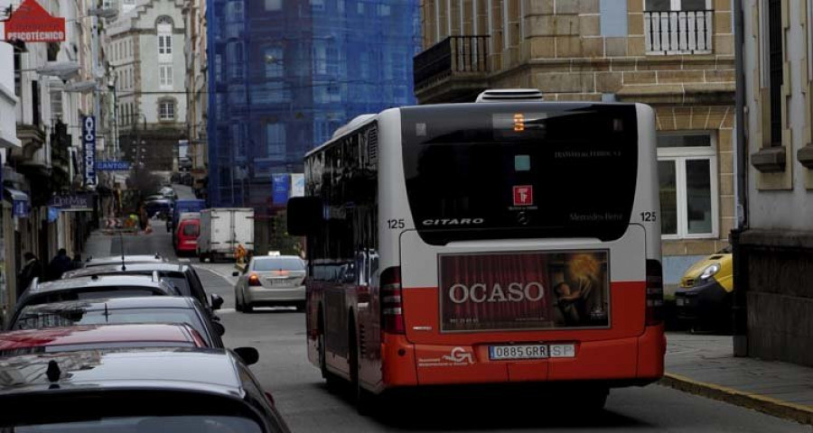 Concello y Xunta negociarán posibles mejoras en el transporte público