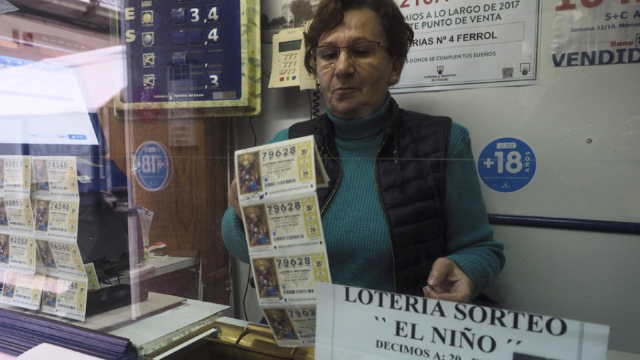 Ferrol no pierde la ilusión  y vuelve a tentar a la suerte  en la lotería del Niño