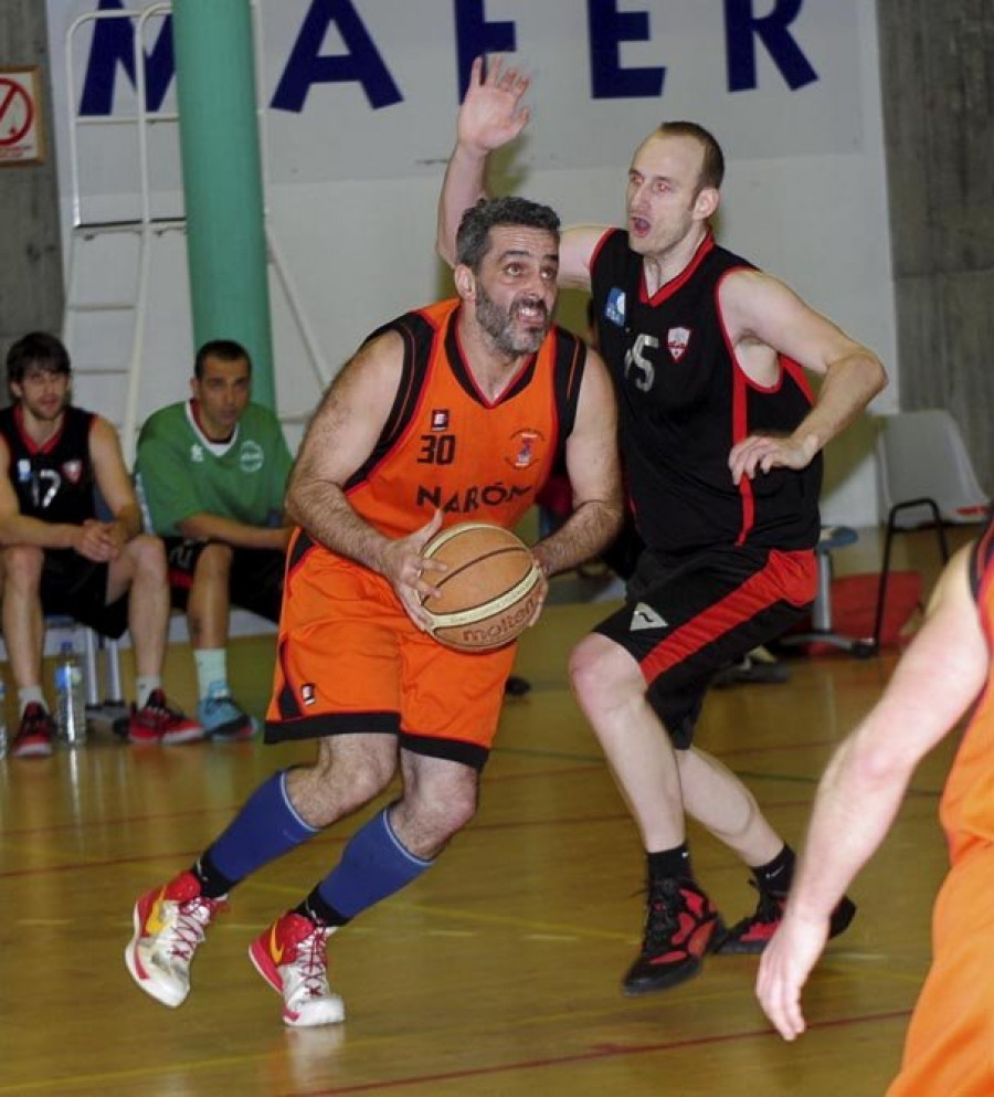 El Baloncesto Narón no puede cometer más fallos