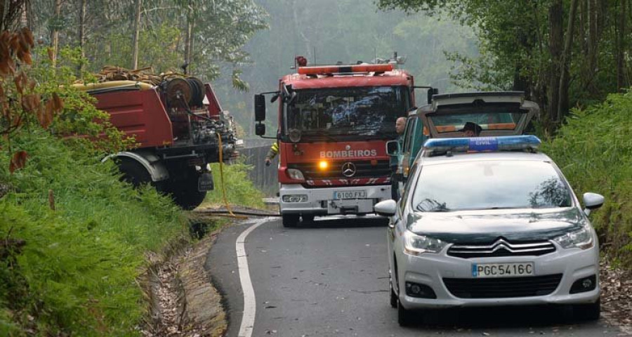 Uno de los primeros incendios del año calcina 0,7 hectáreas de monte arbolado en Barallobre