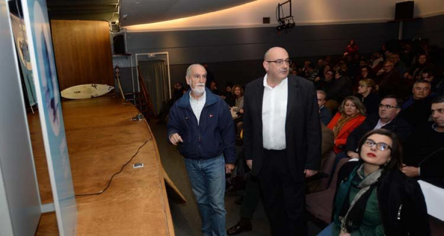 Valdoviño inaugura el primer museo dedicado al surf de Galicia