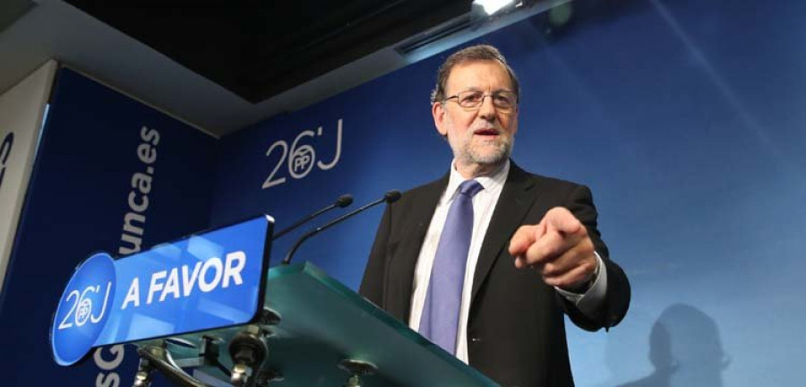 Rajoy defiende una gran coalición con el PSOE y C’s para cuatro años