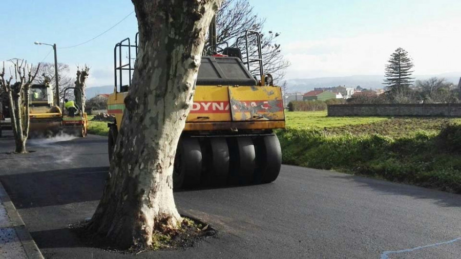 Mugardos enfila la recta final de las obras de mejora del vial al cementerio de San Xiao