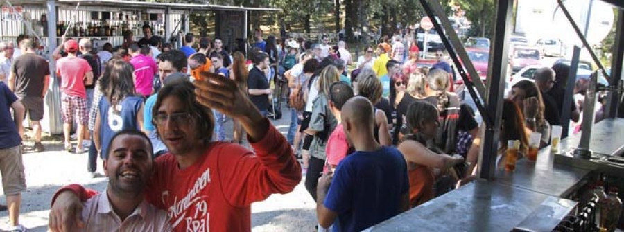 El buen tiempo impulsó la Festa da Fraga de As Pontes, de regresó a la tradición