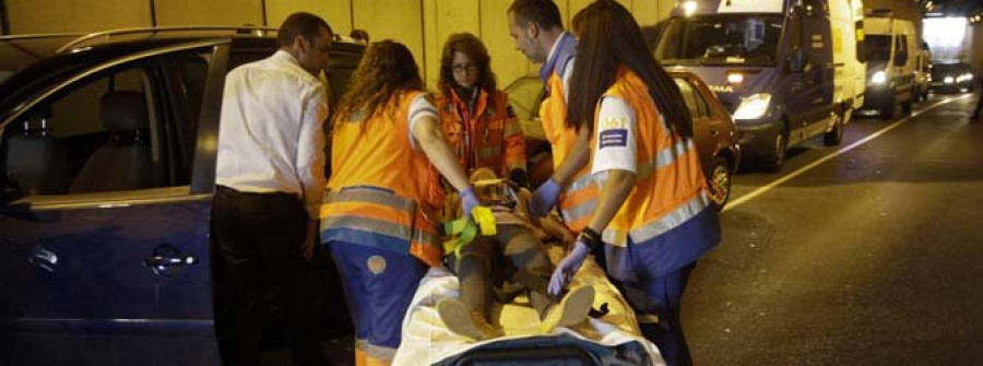 Siniestro con heridos leves en el túnel de la plaza de España