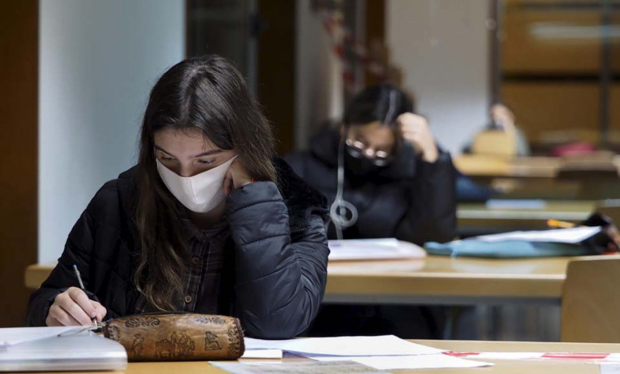 La UDC prestará atención psicológica gratuita a sus miembros y familias