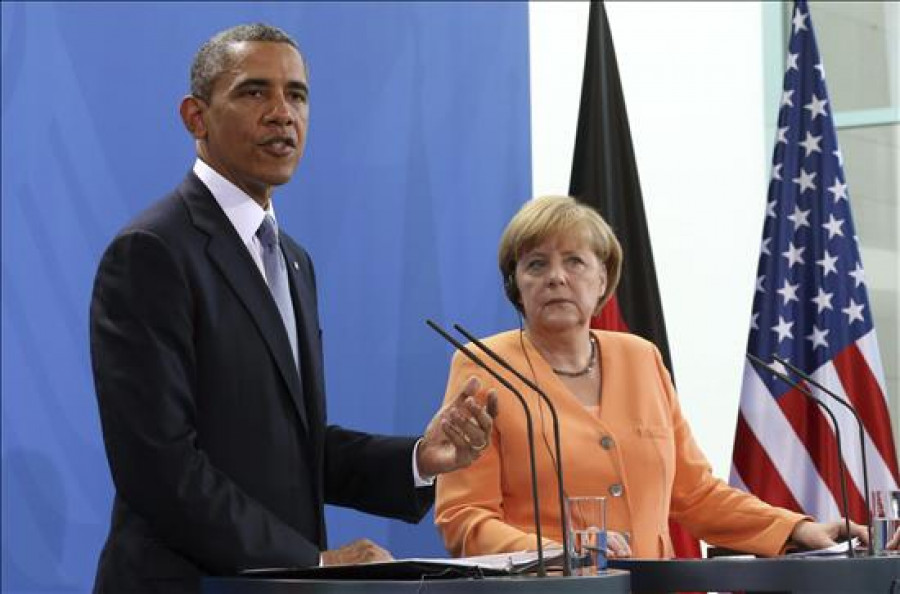 Obama y Merkel abordan por teléfono las posibles soluciones a la crisis en Ucrania