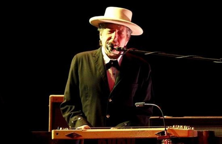 Bob Dylan publica en internet una versión de un clásico de Frank Sinatra