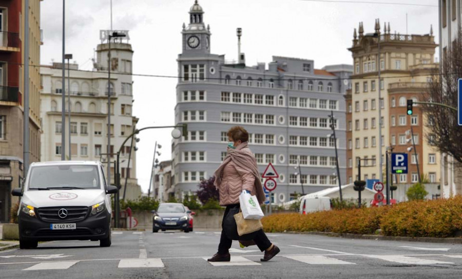 Los semáforos de Ferrol dejarán de funcionar por pulsación para evitar contagios por contacto