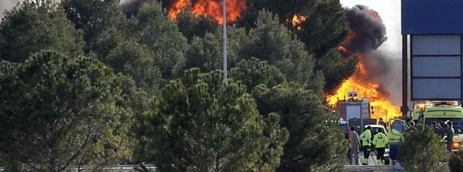 Al menos diez personas mueren al estrellarse un F-16 griego en Albacete