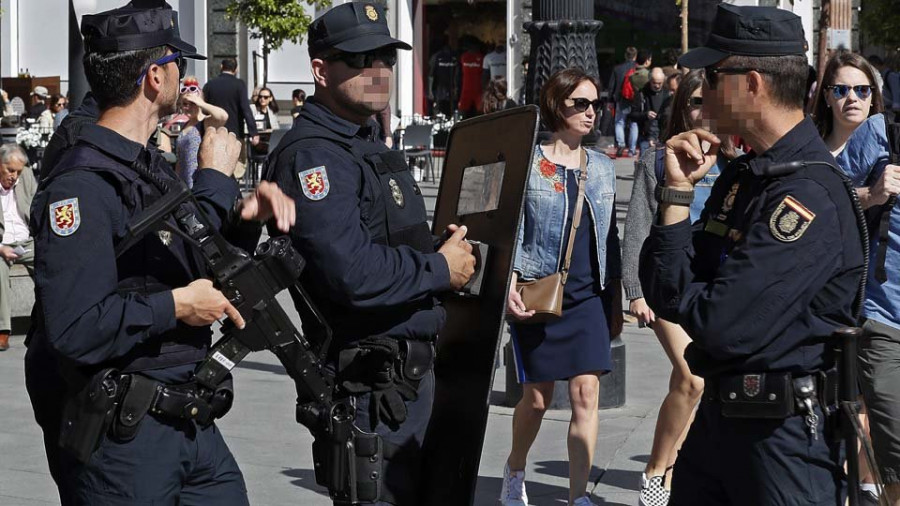 Más de 92.000 agentes se desplegarán durante la jornada de hoy para garantizar la seguridad de las elecciones