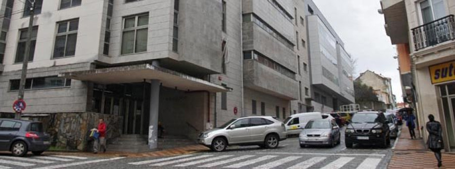 Reconocen a un funcionario de Justicia de Ferrol el derecho a cobrar la paga extra de diciembre de 2012