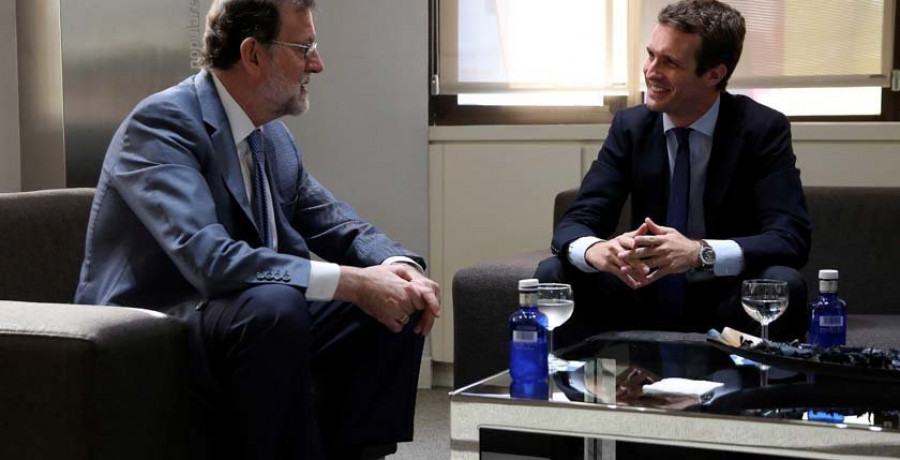 Casado y Rajoy mantienen una reunión de hora 
y media “cordial 
y llena de respeto”