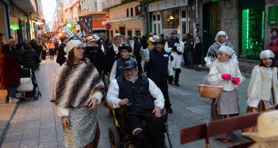 O Entroido revive en Ferrol cunha gran participación e animación na rúa