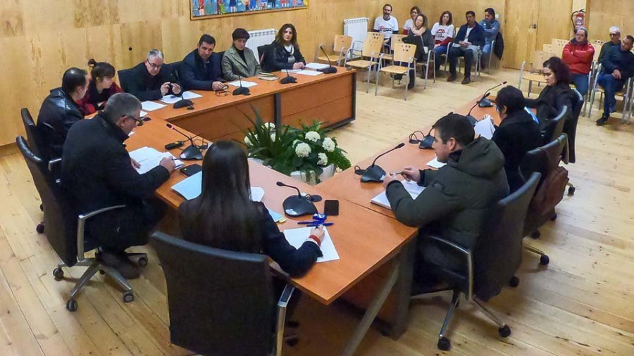 San Sadurniño da luz verde  al tercer plan de Igualdade y  al programa Xantar na casa