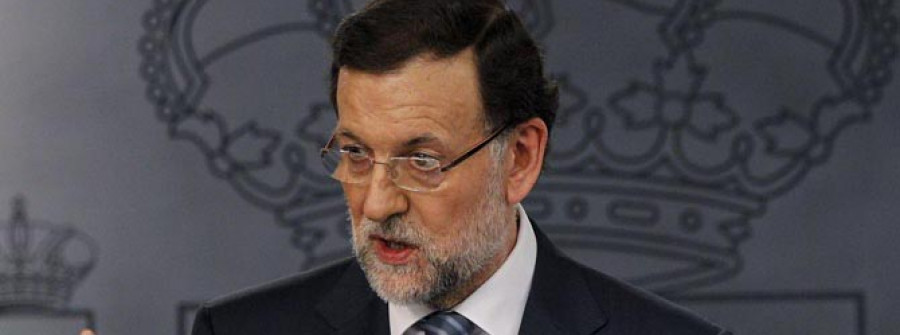 Rajoy anuncia que bajará los impuestos y ve próxima la salida de la recesión