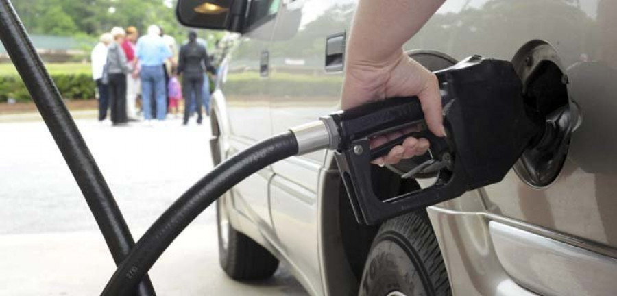 Los precios de la gasolina y el diésel repuntan por primera vez en el verano