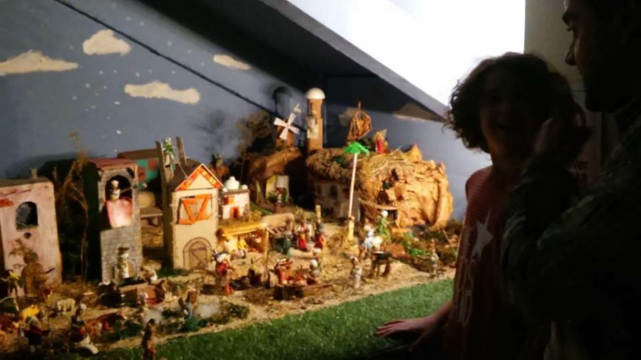 Un niño de doce años gana el primer concurso de belenes Alfredo Martín