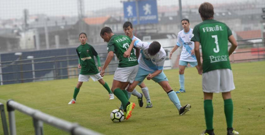 El Galicia de Caranza infantil estrena su casillero de puntos