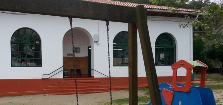 FENE-El Concello acometió mejoras en los colegios de Sillobre, Maniños Barallobre y San Valentín