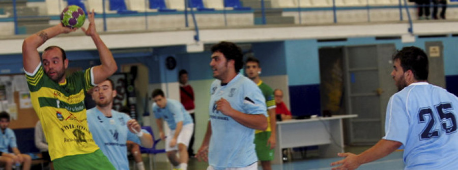 El Pontedeume debuta con victoria en casa y se coloca en la tercera posición