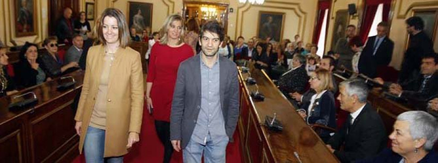 Jorge Suárez y Lara Méndez estrenan el hermanamiento de Lugo y Ferrol