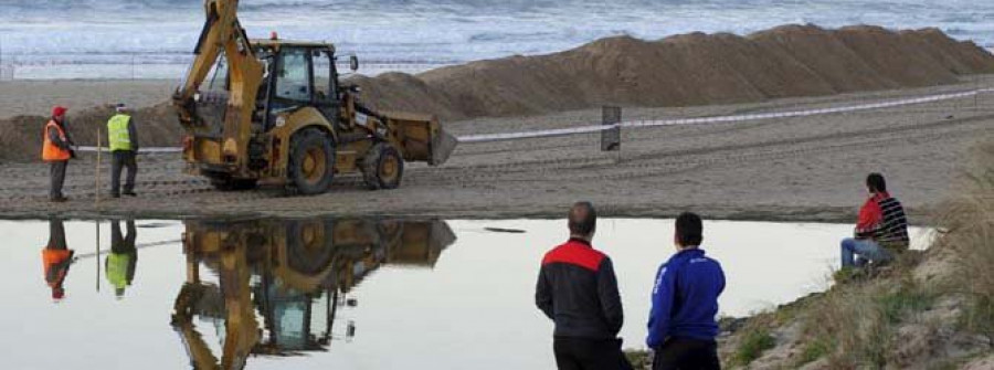 VALDOVIÑO-La Xunta reabre el canal de desagüe del lago de A Frouxeira