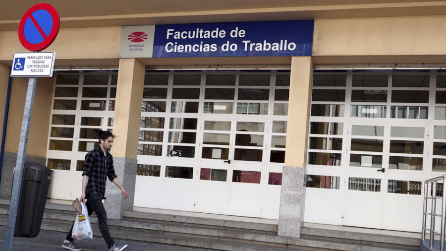 Expertos de primer nivel debaten en Ferrol sobre riesgos laborales