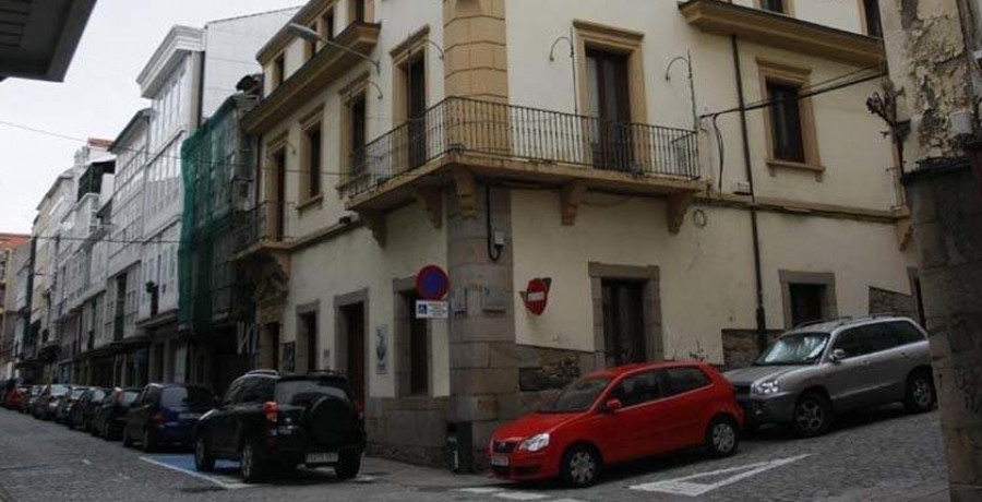 La Cámara de Comercio de A Coruña no se plantea asumir la de Ferrol mientras haya deuda