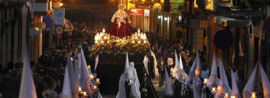 Las Angustias hace hoy el recorrido más largo y Dolores sale de noche