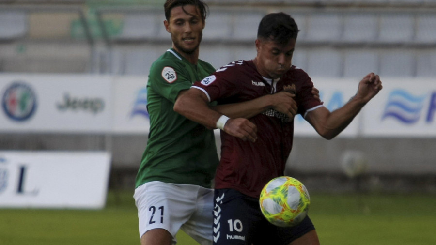 El Racing estrena la liga en 
A Malata ante el Pontevedra