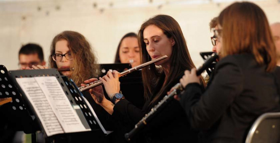 El ciclo veraniego de música “A banda na rúa” comenzará en la plaza de Sevilla