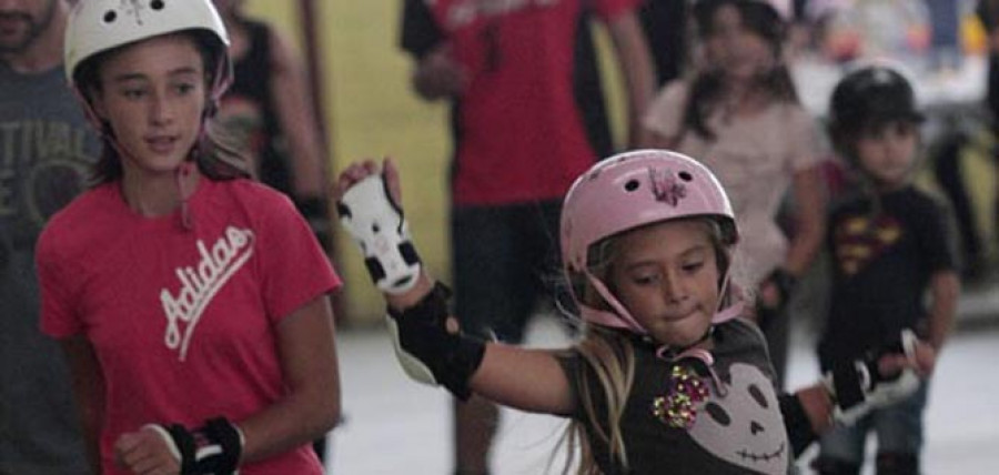 NARÓN-Las clases de patinaje hicieron posible 200 kilos de solidaridad