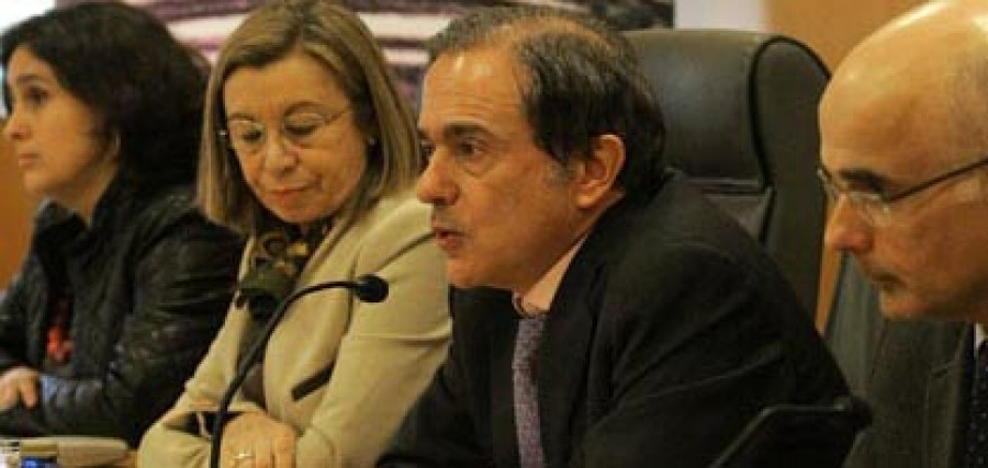 Antonio Abril incide en la “necesaria colaboración entre  las empresas y la Universidad”