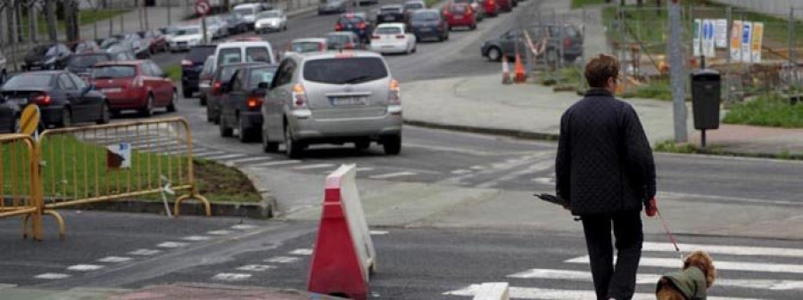 A Policía manterá durante esta semana a regulación do tráfico en Esteiro