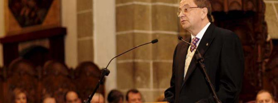 El pregón de Emilio Fernández abre las puertas a los actos de la Semana Santa