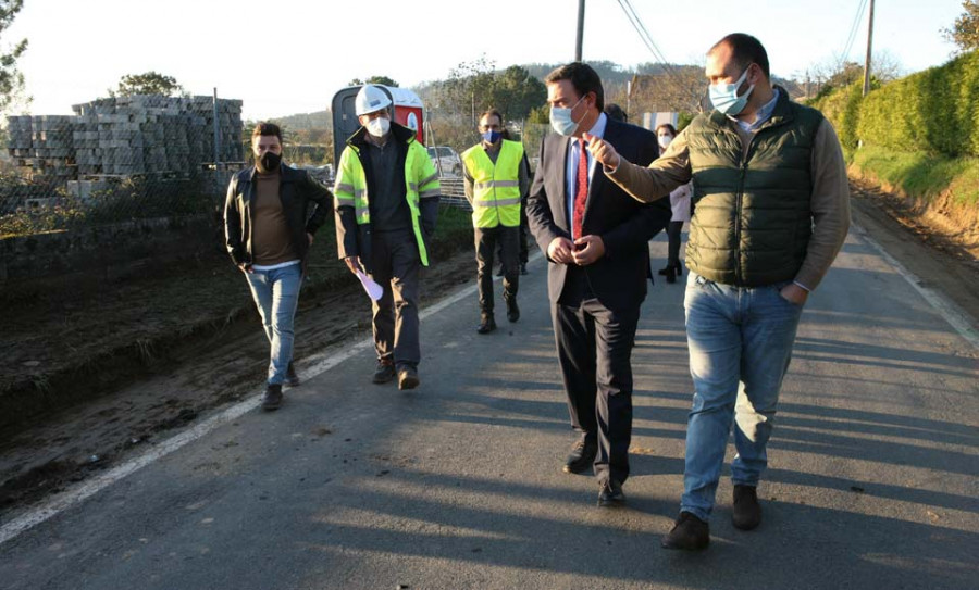 La Diputación inicia las obras de mejora de la seguridad vial en el acceso al colegio de Andrade